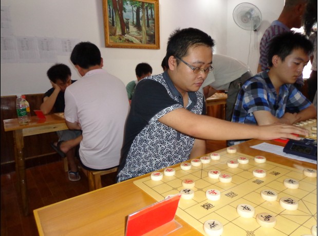 贵州象棋名手陈柳刚