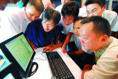 象棋特级大师徐天红对电脑