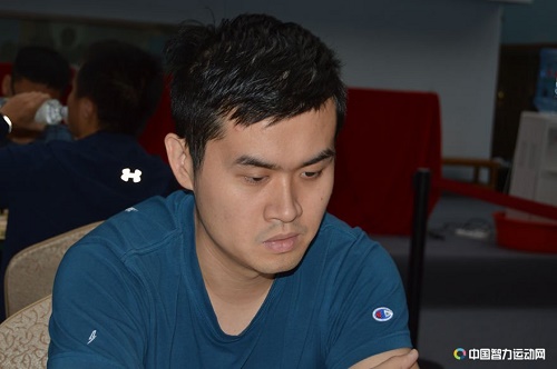 王天一获得第八届杨官璘杯男子专业组冠军 王天一获得第八届杨官璘杯男子专业组冠军