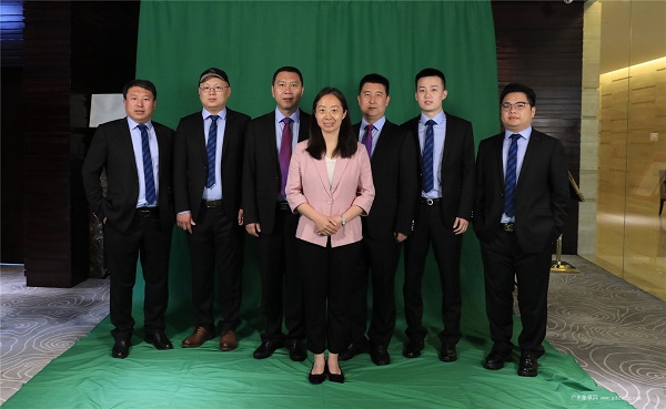 北京威凯建设队全家福