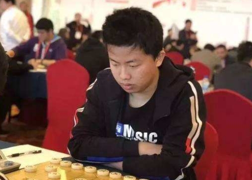 20岁的茹一淳